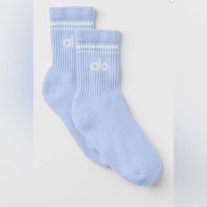 ALO Yoga Seashll Blue Half Crew Socks
